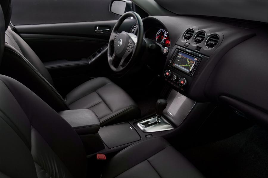  Nissan Altima 2010 года  (фото 25 из 53)